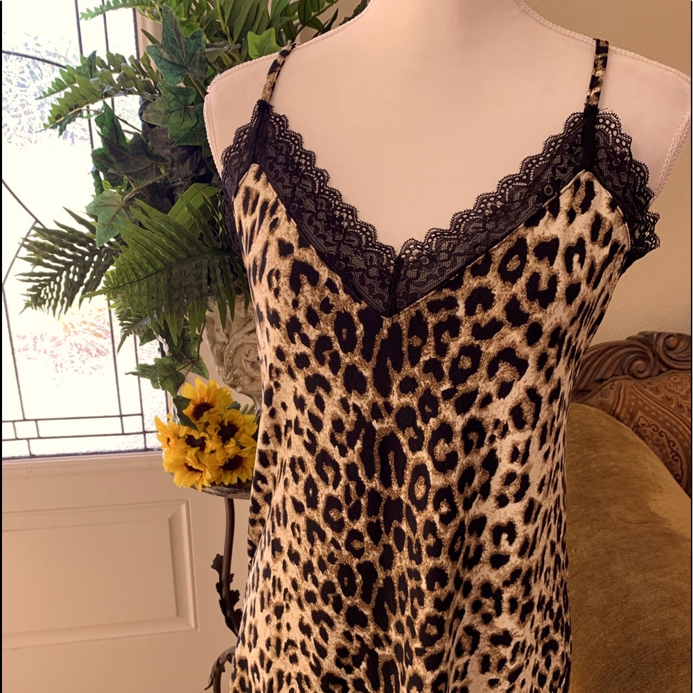 Leopard print lace adjustable strap camisole